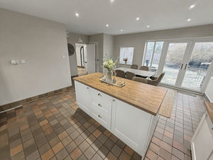 Photo 17- click for photo gallery